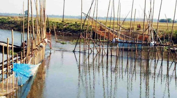 সোঁতিজালের বাঁধে