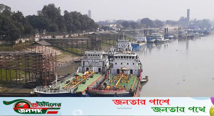 নাব্য সঙ্কটে বাঘাবাড়ী নৌবন্দর,,  আমদানি-রফতানি কমেছে ৬০ ভাগ