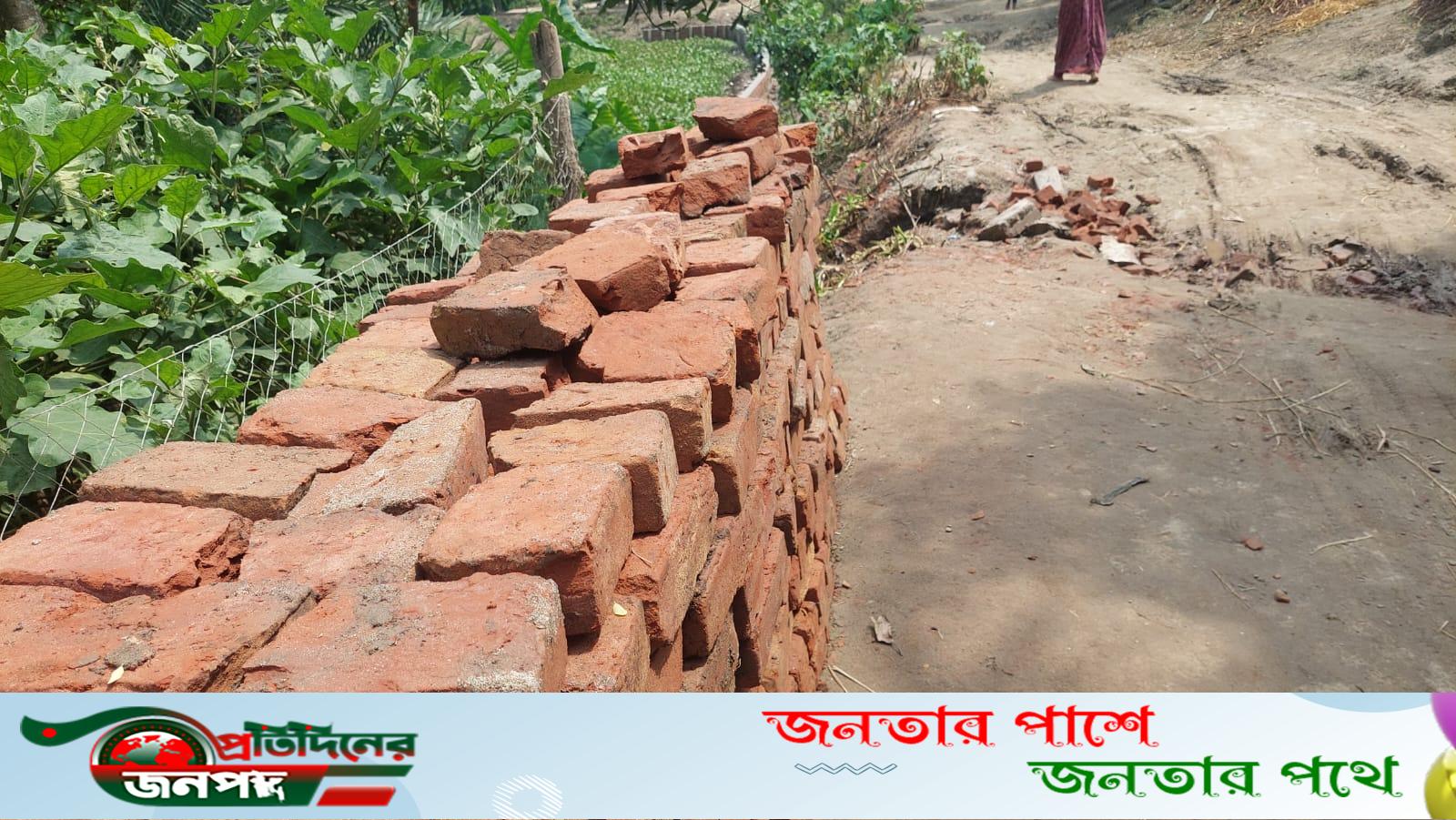 ভাঙ্গুড়ায় প্রায় অর্ধ কোটি টাকার নির্মাণ কাজে অনিয়মের অভিযোগ