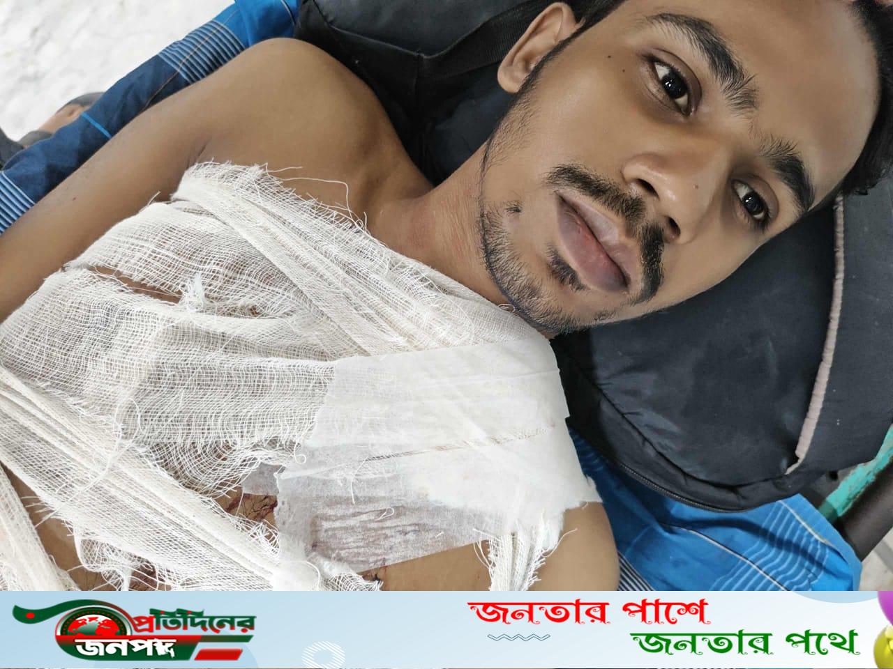 ভাঙ্গুড়ায় কলেজ ছাত্রকে ছুরিকাঘাত