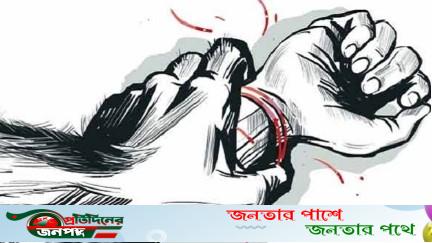ধর্ষণের বিচার চাওয়া কিশোরীকে বাবার কাছ থেকে ছিনিয়ে নিয়ে হত্যা