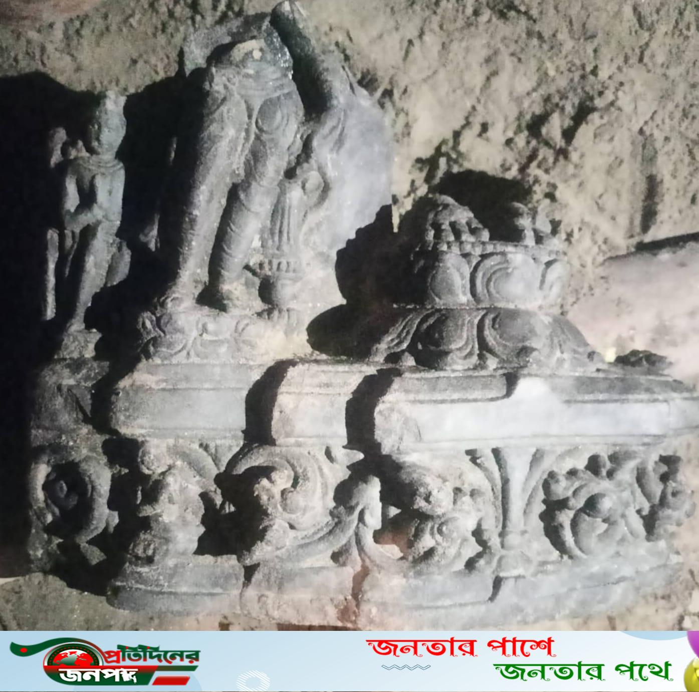 ভাঙ্গুড়ায় প্রাচীন বিষ্ণু মূর্তির অংশ বিশেষ উদ্ধার