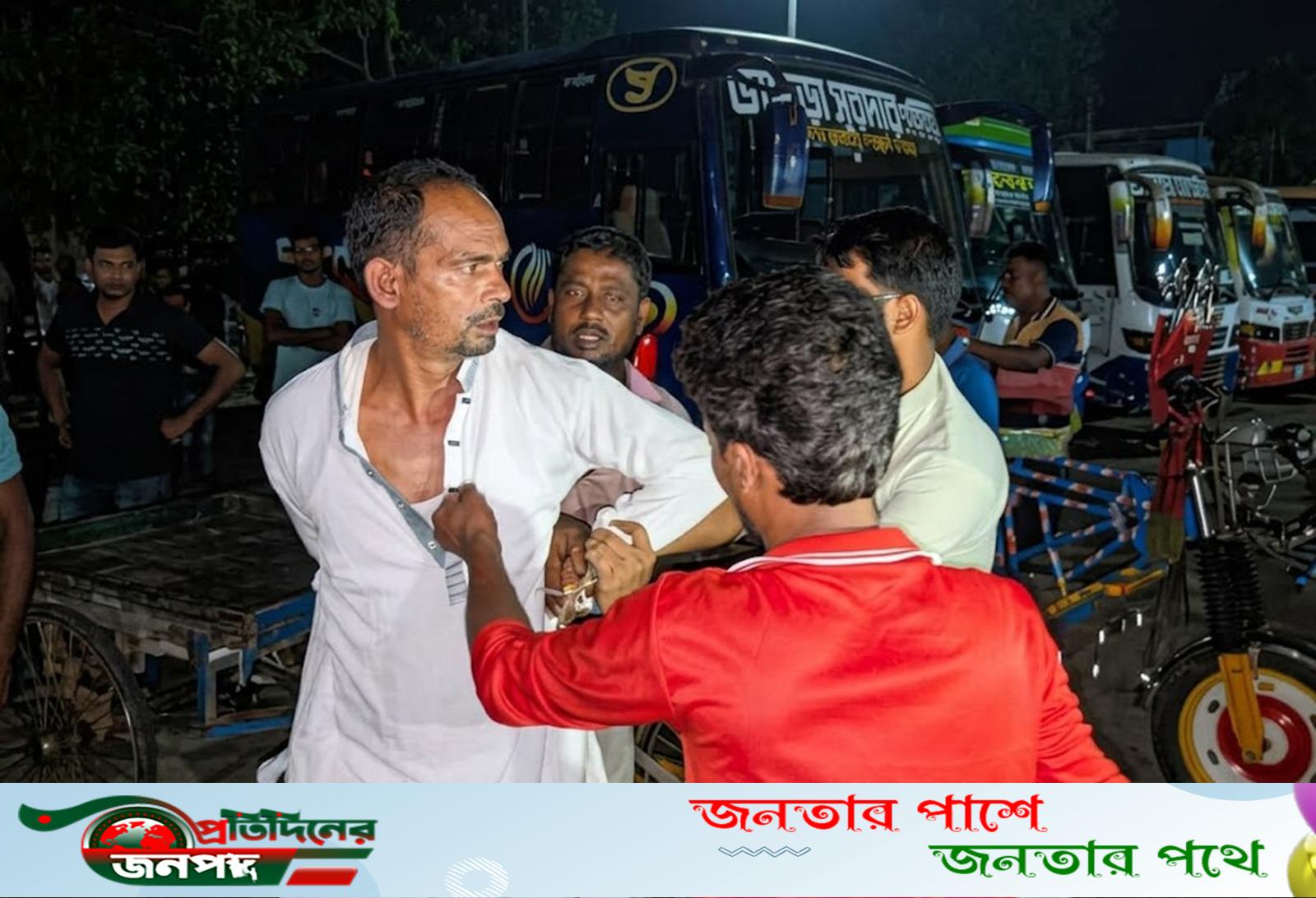 ভাঙ্গুড়ায় সরকারি সুবিধা  দেওয়ার কথা বলে প্রতারণার অভিযোগের মামলায় বিএনপি নেতা সোহেল রানাকে কারাগারে পাঠিয়েছেন আদালত