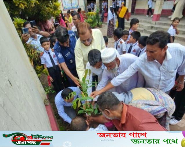 ভাঙ্গুড়ায় বৃত্তি পরীক্ষায় এক প্রাথমিক বিদ্যালয়ের গৌরবোজ্জ্বল সাফল্য: ট্যালেন্টপুলে ১২ ও সাধারণ গ্রেডে ১৬ জনের বৃত্তি লাভ
